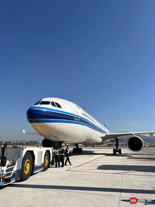 智能疏散系統的可定制性與靈活性體現在哪些方面？