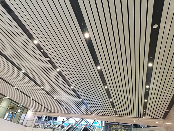 消防智能疏散系統：復雜建筑中的疏散利器還是難題？